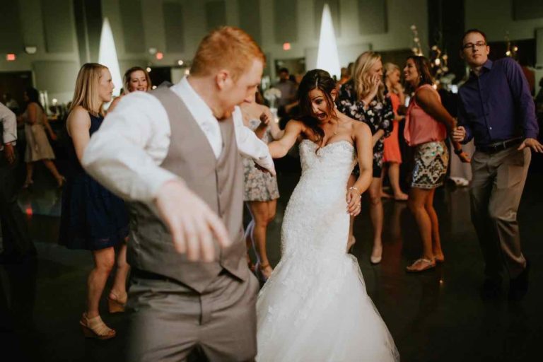 How to Make the Perfect Wedding Playlist